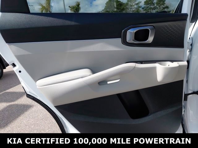 Certified 2023 Kia Sorento S image 24