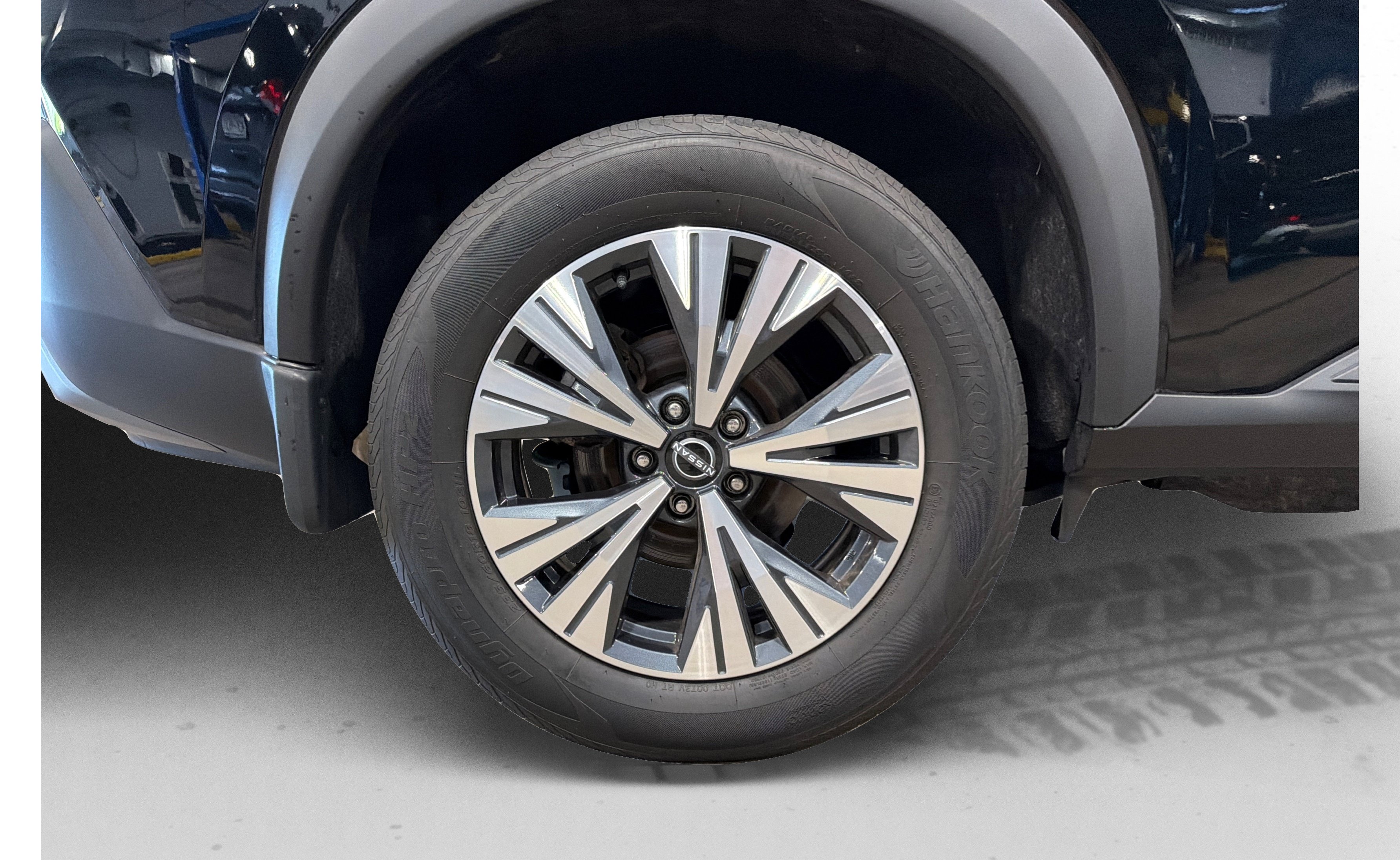 Used 2023 Nissan Rogue SV AWD/4WD image 45