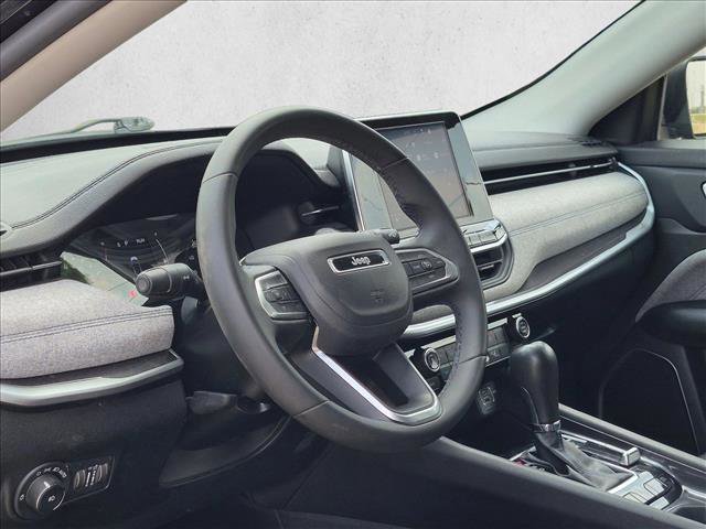 Used 2022 Jeep Compass Latitude AWD/4WD image 10