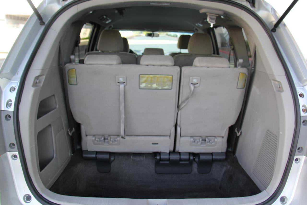 Used 2011 Honda Odyssey EX image 23