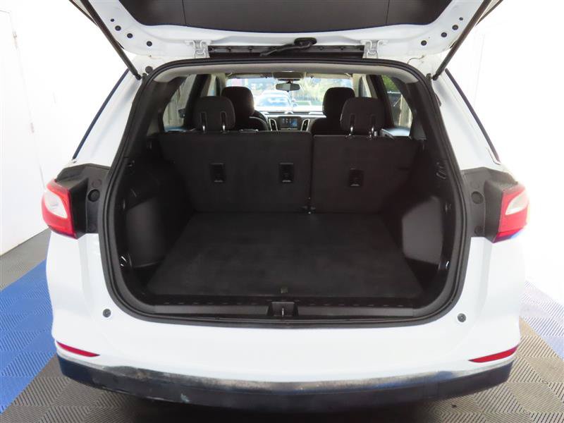 Used 2018 Chevrolet Equinox LT FWD image 12