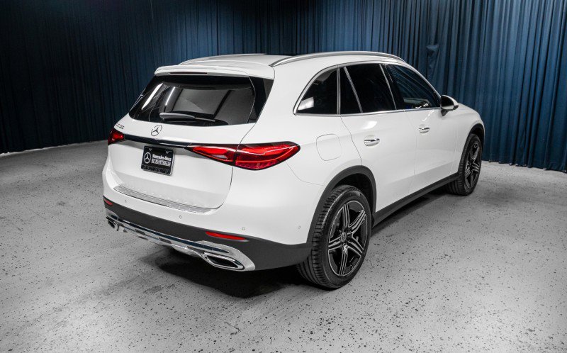 Certified 2026 Mercedes-Benz GLC 300 image 5