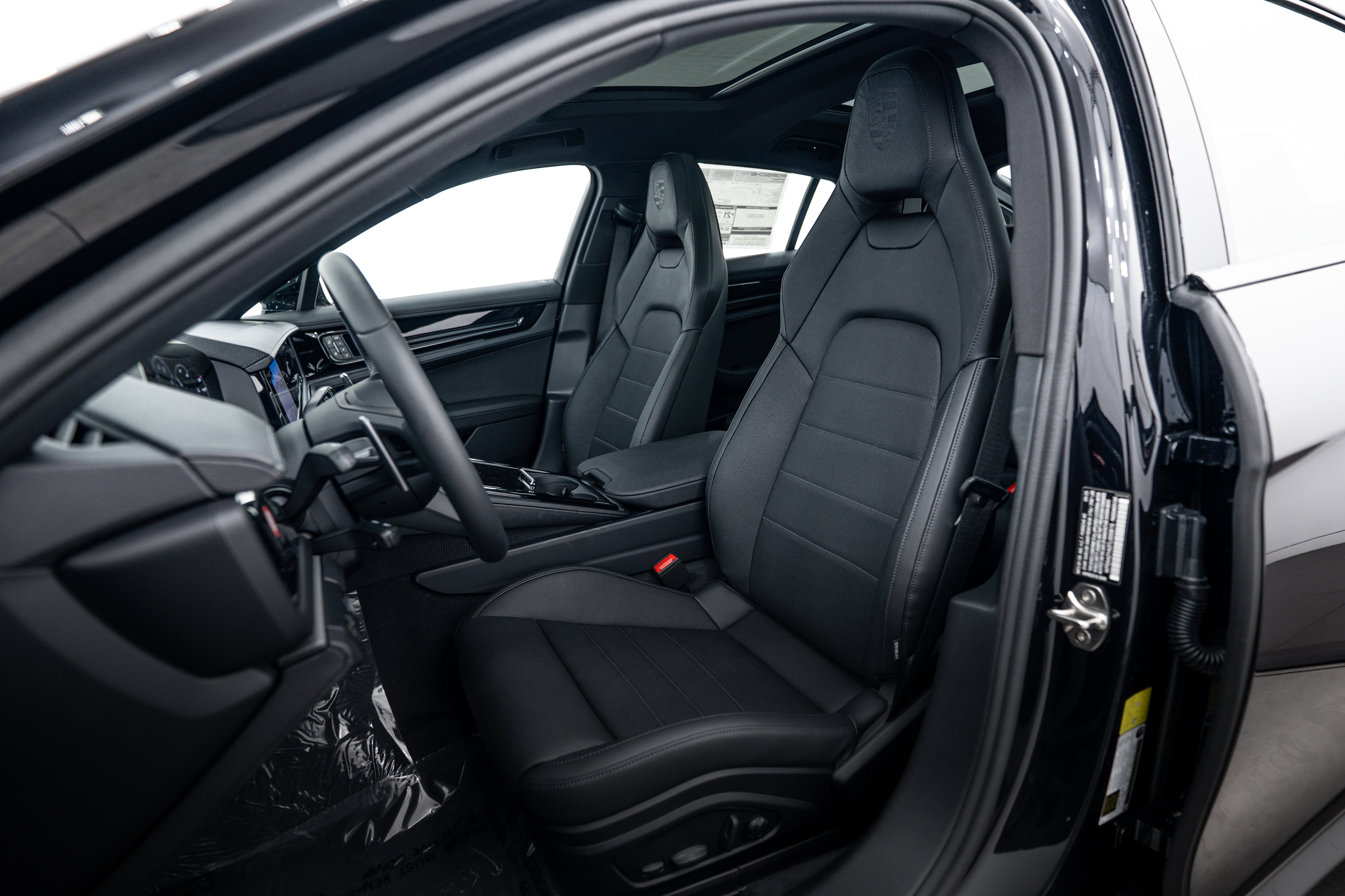 New 2026 Porsche Panamera 4 image 5