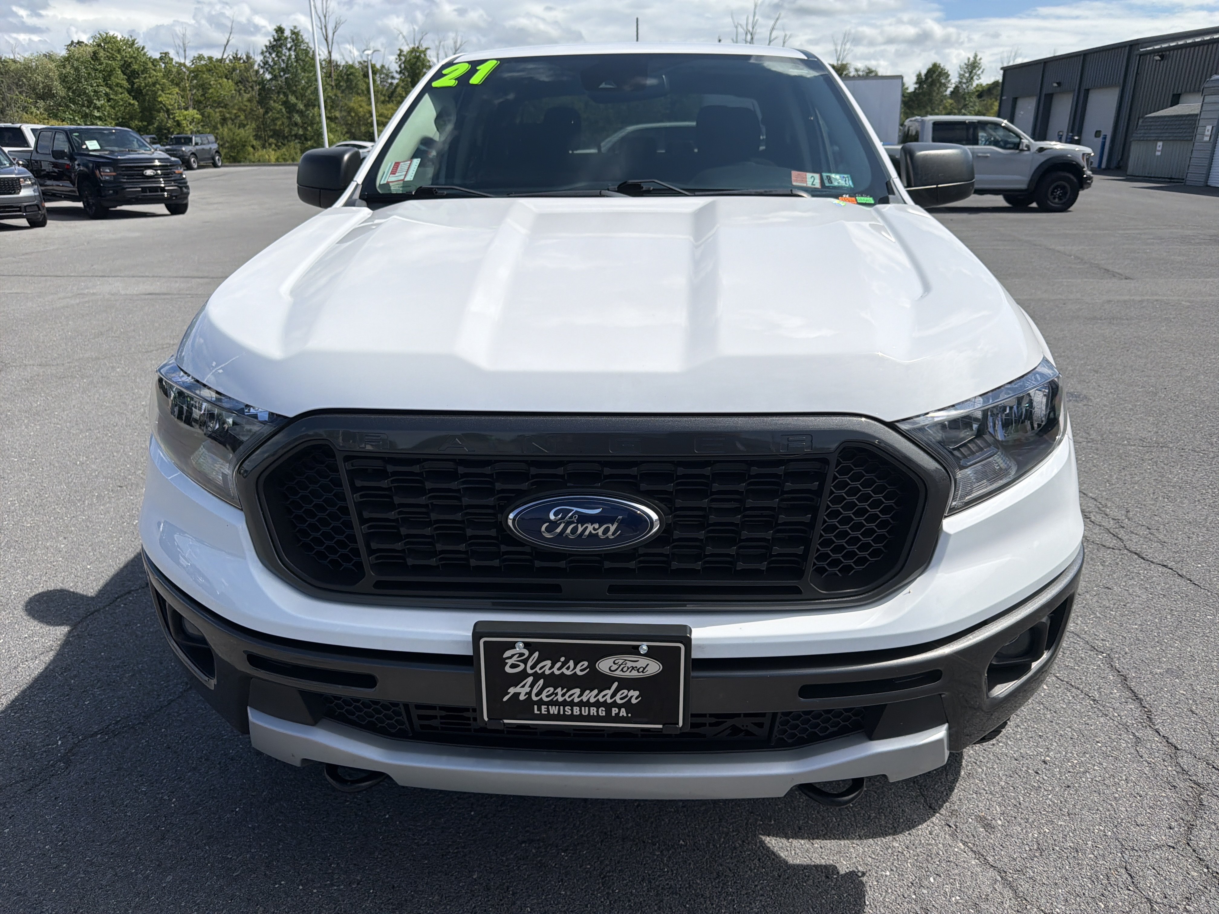Used 2021 Ford Ranger XLT w/ Equipment Group 301A Mid AWD/4WD image 9