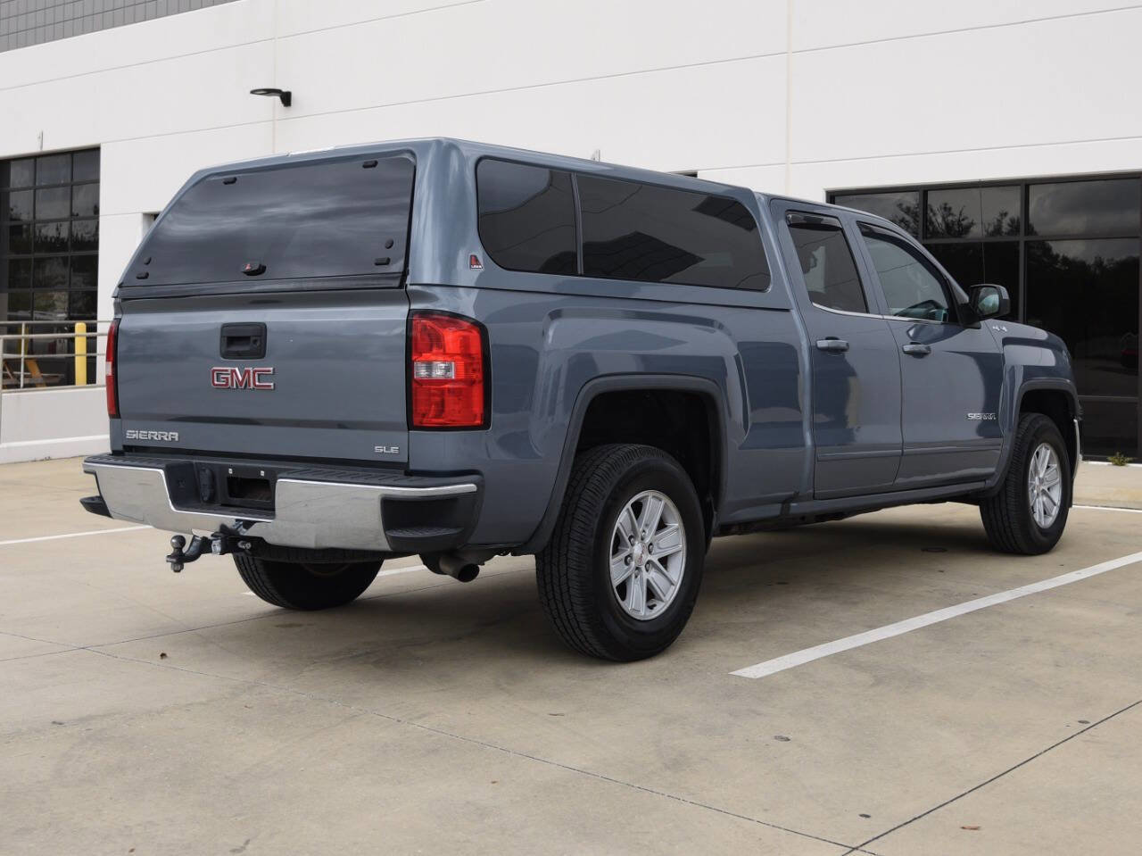 Used 2016 GMC Sierra 1500 SLE w/ SLE Value Package AWD/4WD image 9