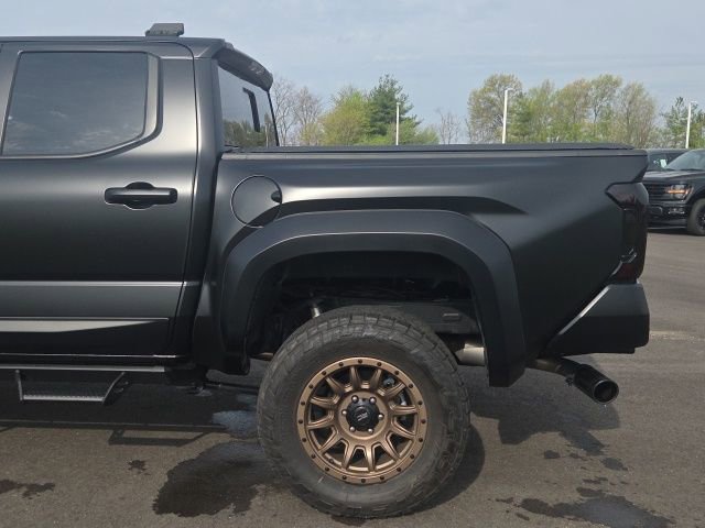 Used 2024 Toyota Tacoma SR5 image 12