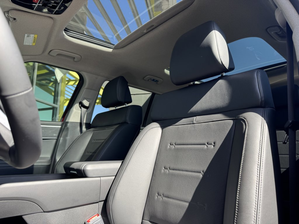 Used 2024 Hyundai Santa Fe Limited image 28