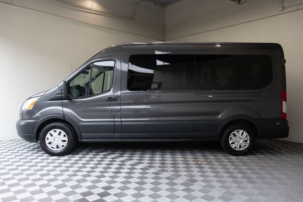 Used 2017 Ford Transit 350 XLT RWD image 7