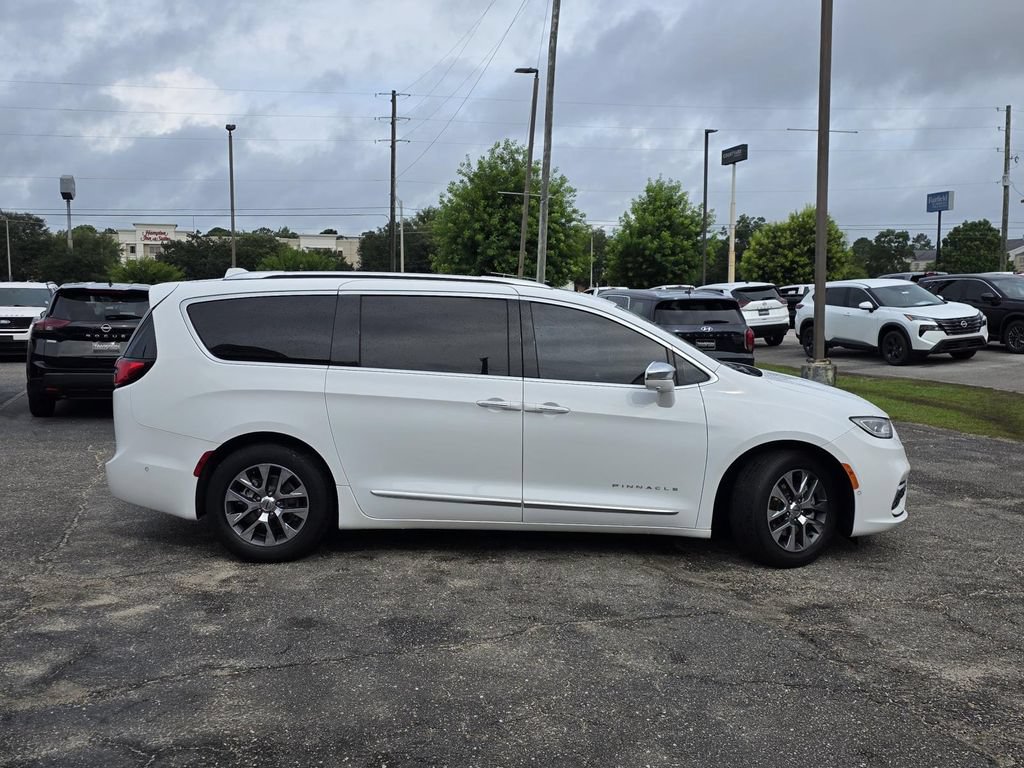 Used 2022 Chrysler Pacifica Pinnacle FWD image 52