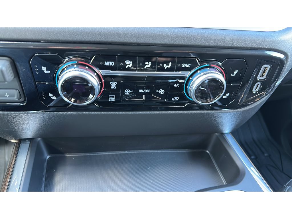New 2026 GMC Sierra 1500 Elevation w/ Elevation Premium Package AWD/4WD image 16