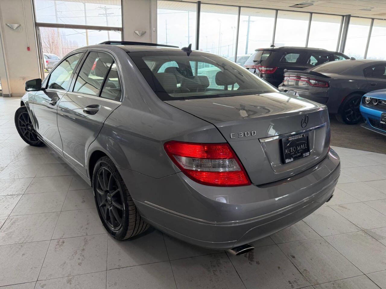 Used 2010 Mercedes-Benz C 300 Luxury image 6
