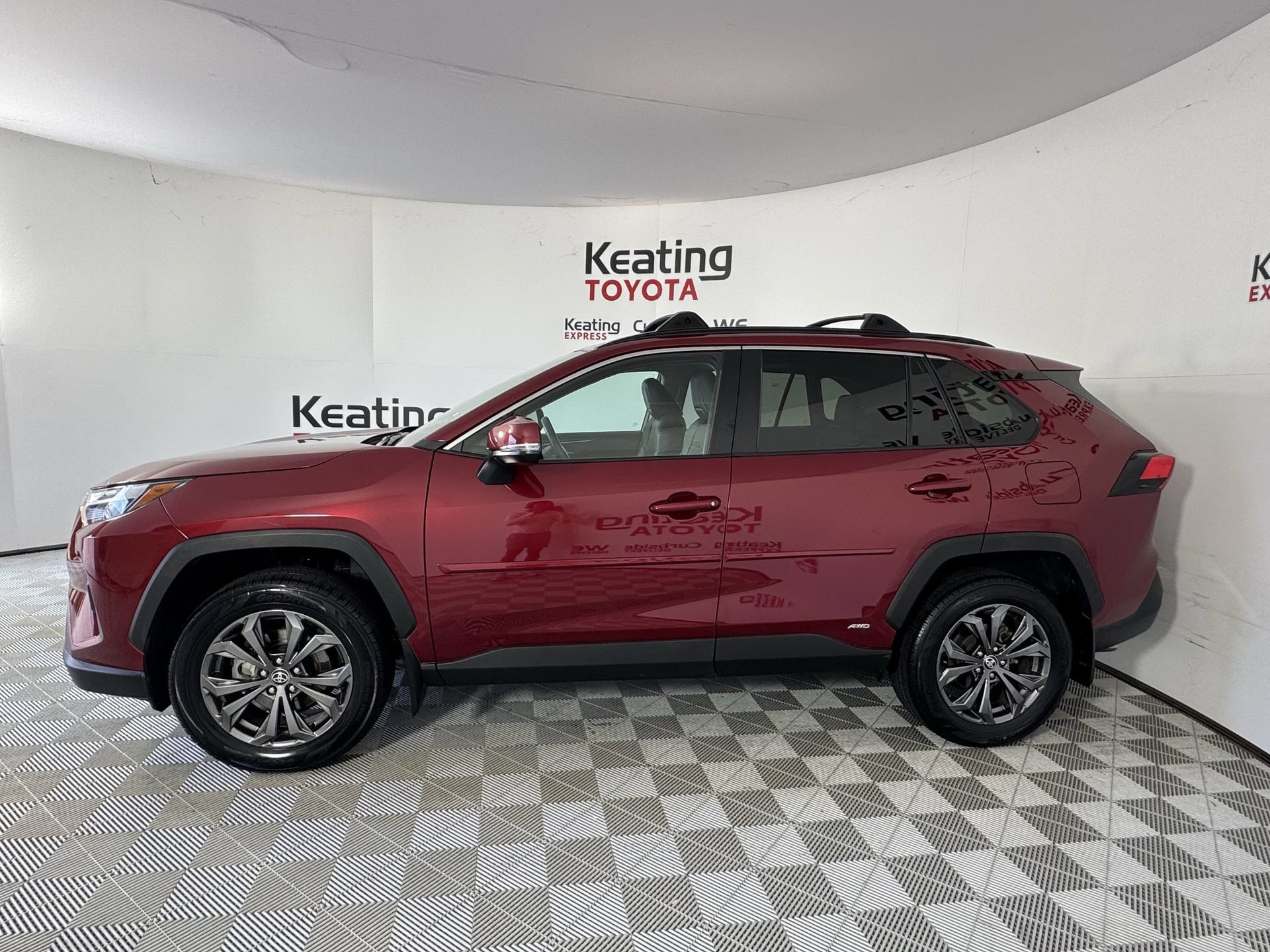 Certified 2024 Toyota RAV4 XLE Premium AWD/4WD image 9