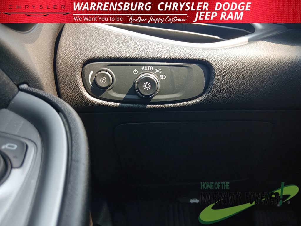 Used 2024 Chevrolet Malibu LT FWD image 32