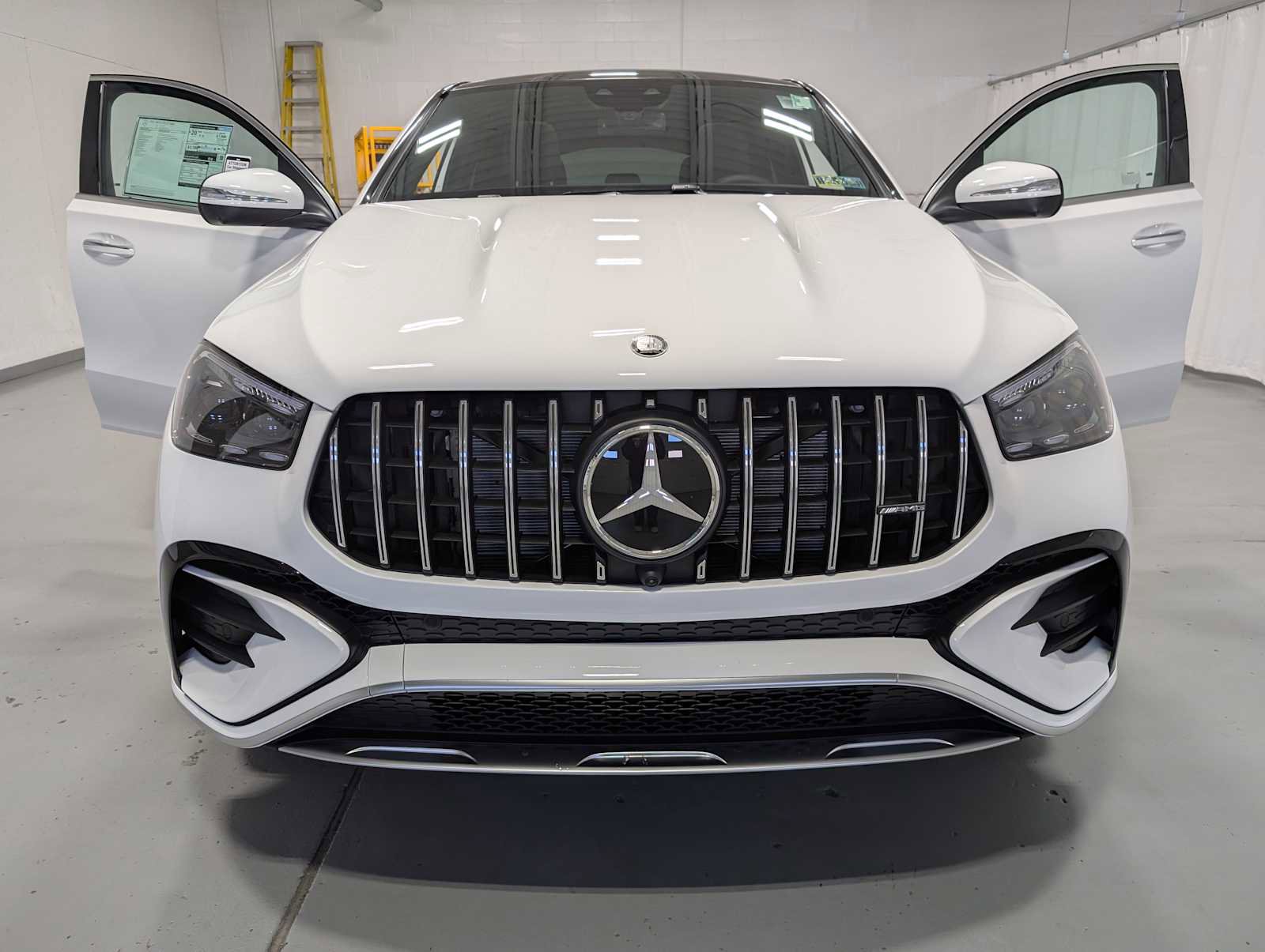 New 2026 Mercedes-Benz GLE 53 AMG 4MATIC Coupe image 12