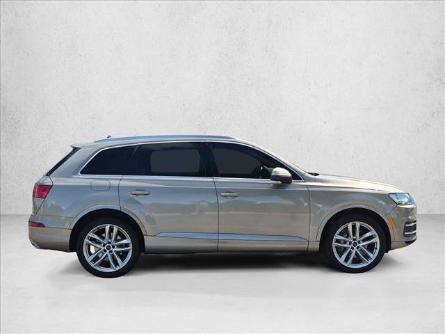 Used 2017 Audi Q7 3.0T Prestige AWD/4WD image 4