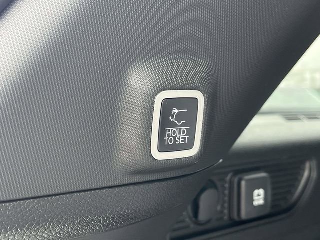 New 2025 Jeep Grand Cherokee Altitude image 19