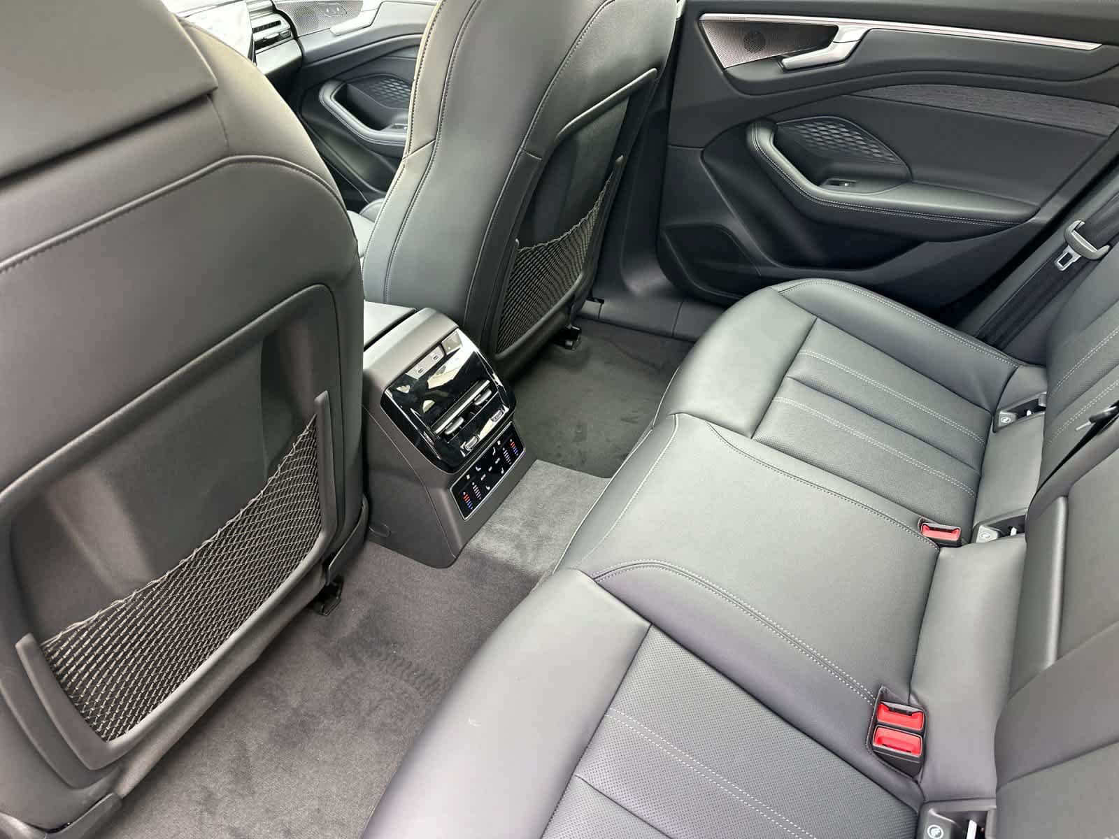 New 2026 Audi A6 Premium Plus AWD/4WD image 4