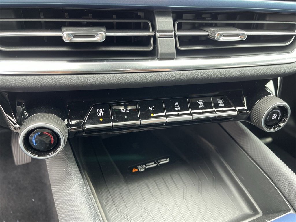 New 2026 Chevrolet Equinox EV LT image 19