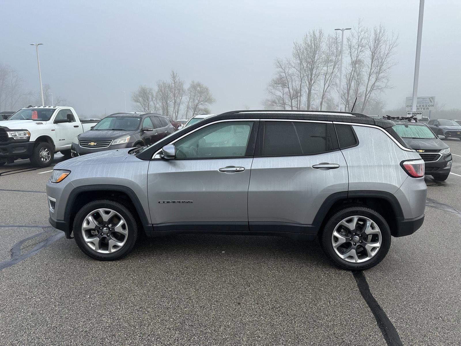 Used 2020 Jeep Compass Limited AWD/4WD image 2