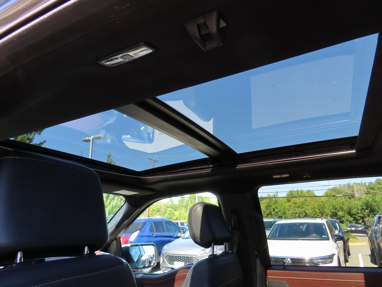 Used 2021 Ford F150 Lariat w/ Equipment Group 502A High image 34