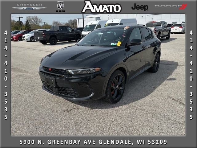 Used 2024 Dodge Hornet R/T image 1