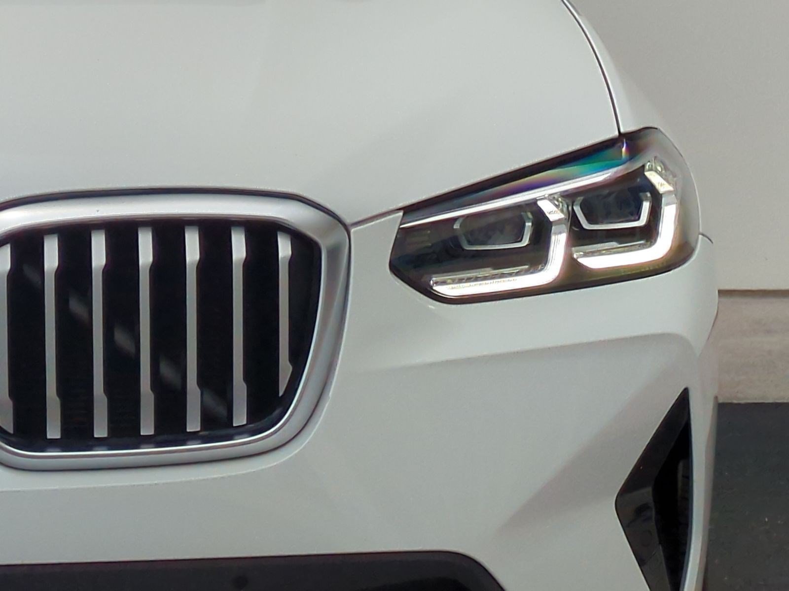 Certified 2022 BMW X3 sDrive30i w/ Premium Package 2 (ZPA) RWD image 6