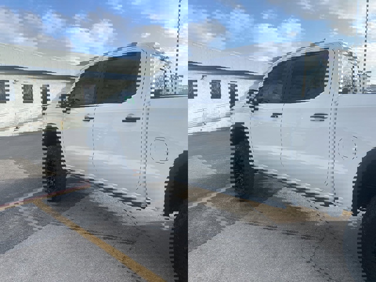 Used 2025 Chevrolet Silverado 1500 ZR2 w/ Technology Package image 8