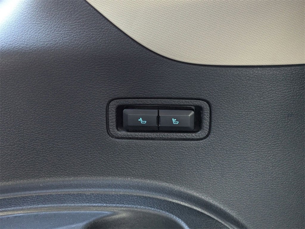 Used 2024 Ford Expedition Max XLT image 36