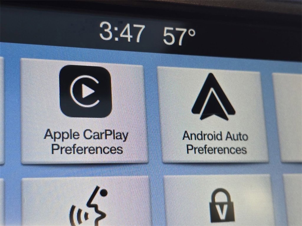 Used 2017 Ford F150 Raptor w/ Equipment Group 802A Luxury image 4