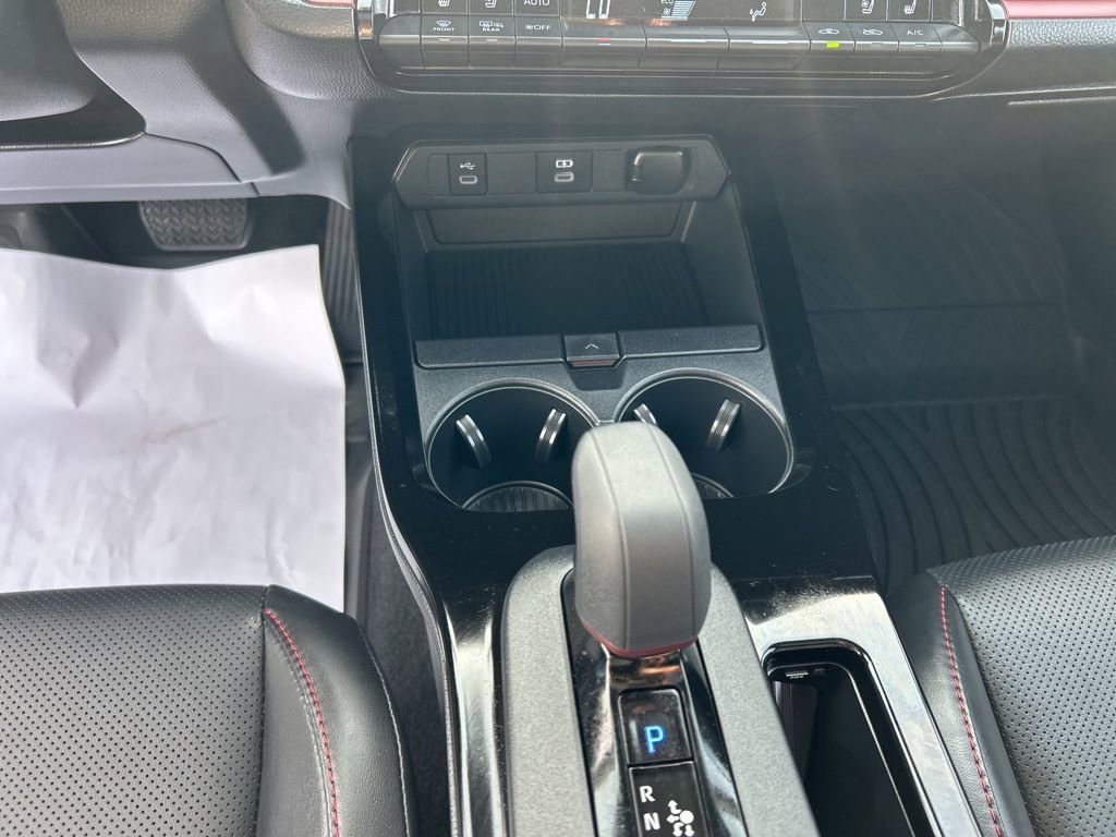 Used 2024 Toyota Prius Prime Premium image 17