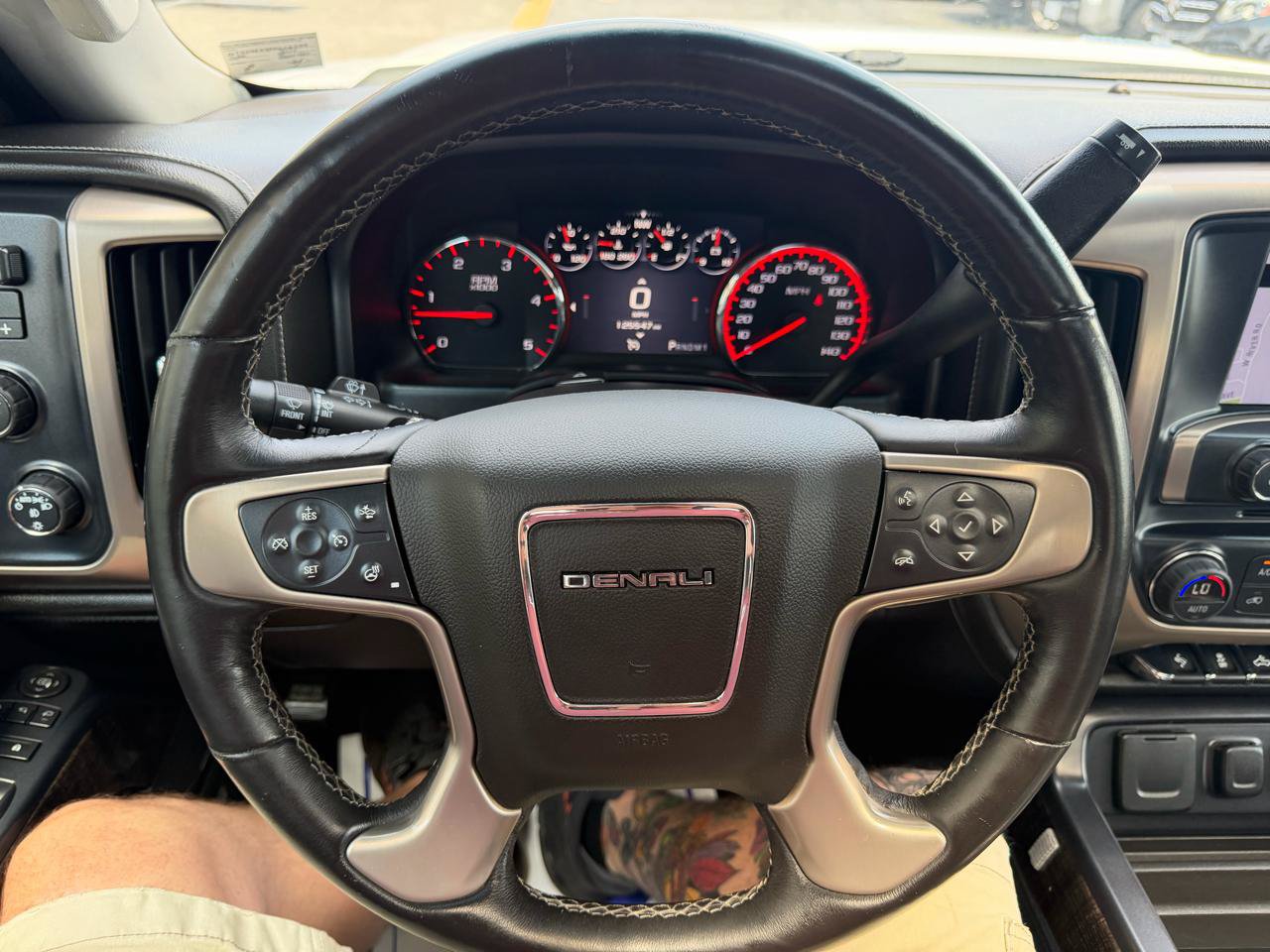 Used 2015 GMC Sierra 3500 Denali w/ Duramax Plus Package AWD/4WD image 15