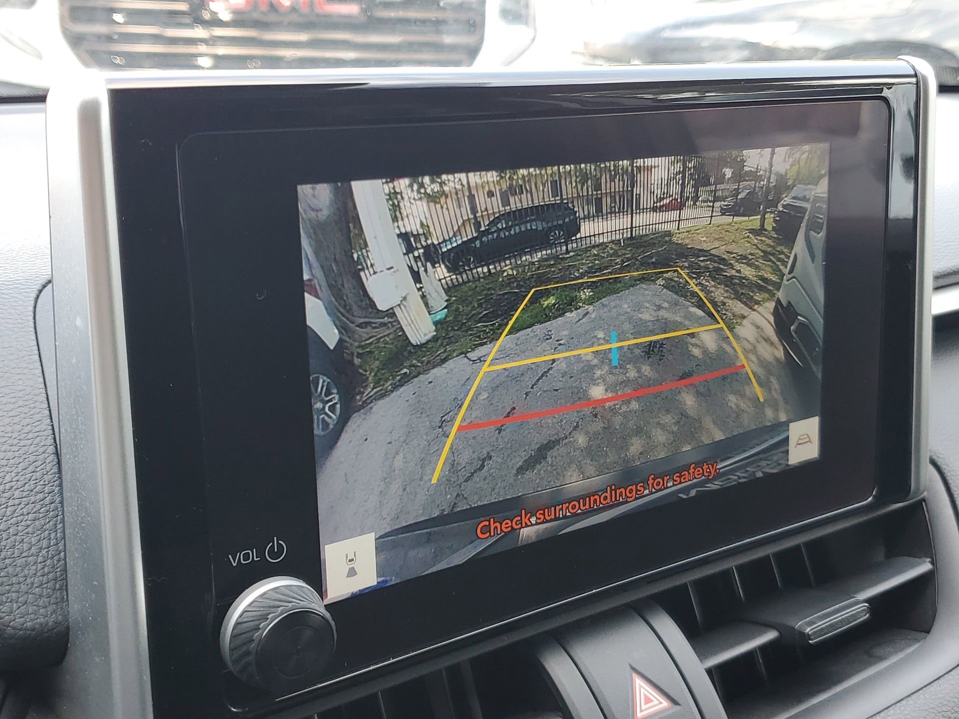 Used 2024 Toyota RAV4 XLE FWD image 27