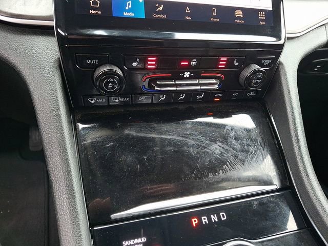 Used 2023 Jeep Grand Cherokee Limited image 15