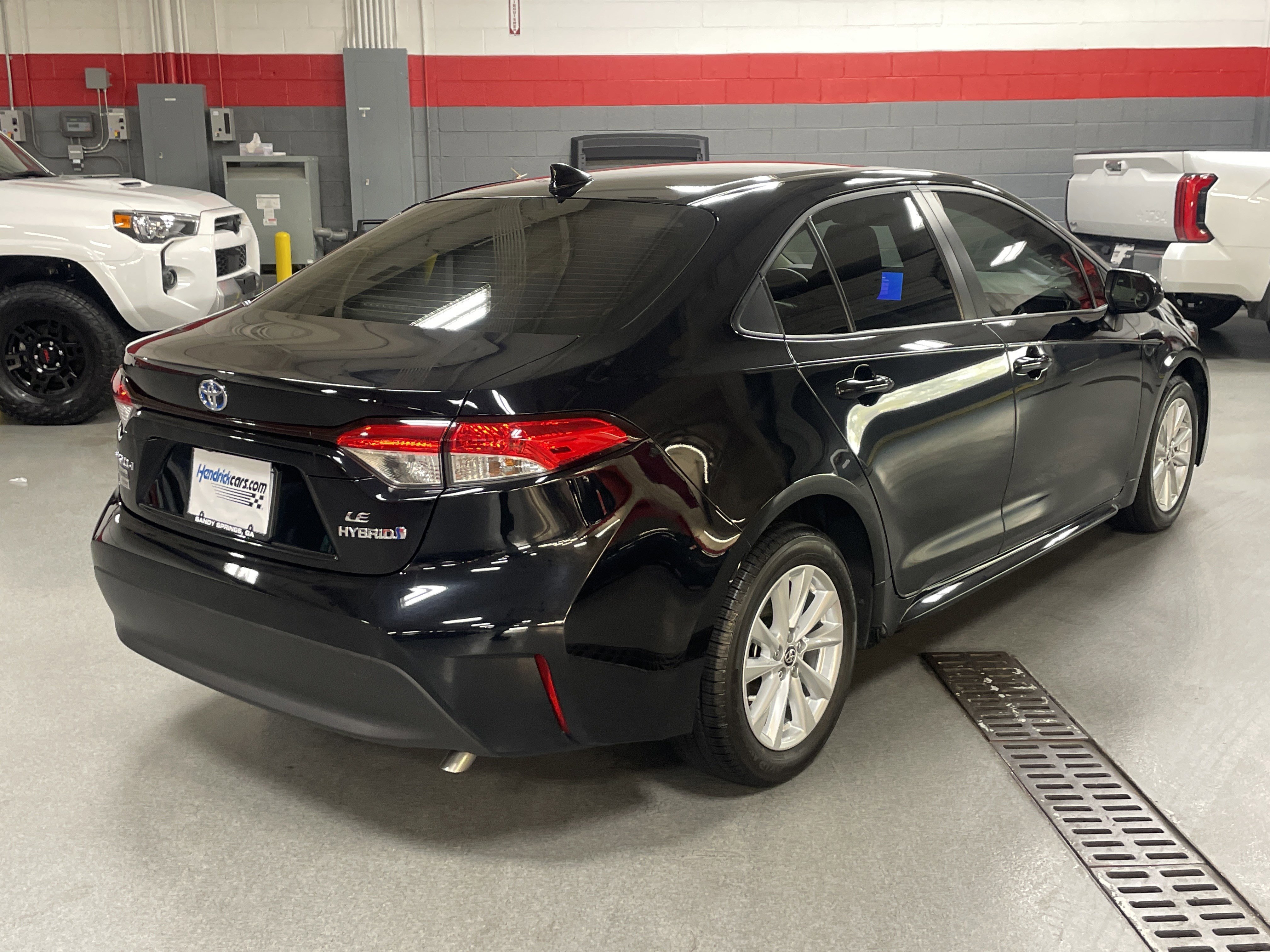 Used 2023 Toyota Corolla LE w/ LE Premium Package image 10