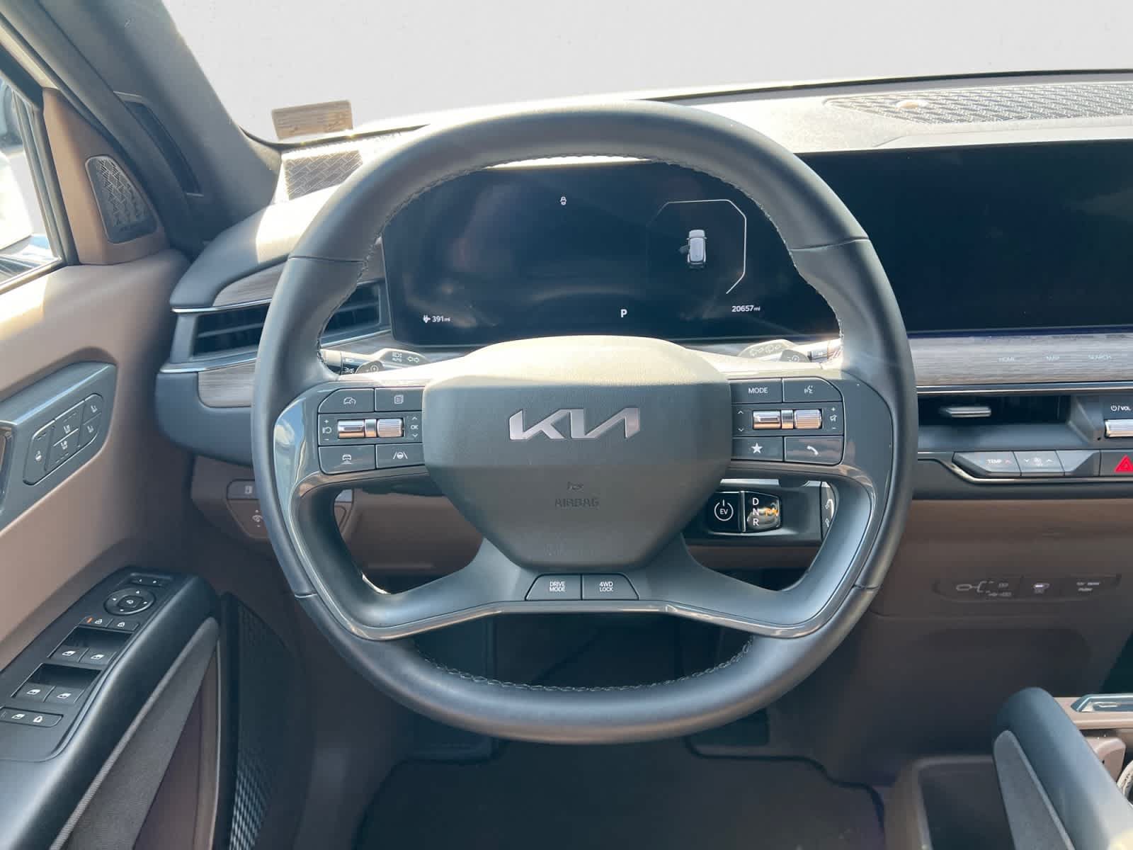 Certified 2024 Kia EV9 Land AWD/4WD image 14