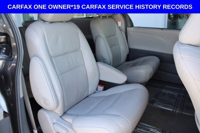 Used 2018 Toyota Sienna XLE w/ XLE Navigation Package image 23