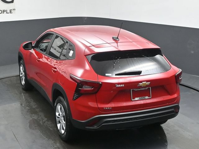 New 2026 Chevrolet Trax LS FWD image 19