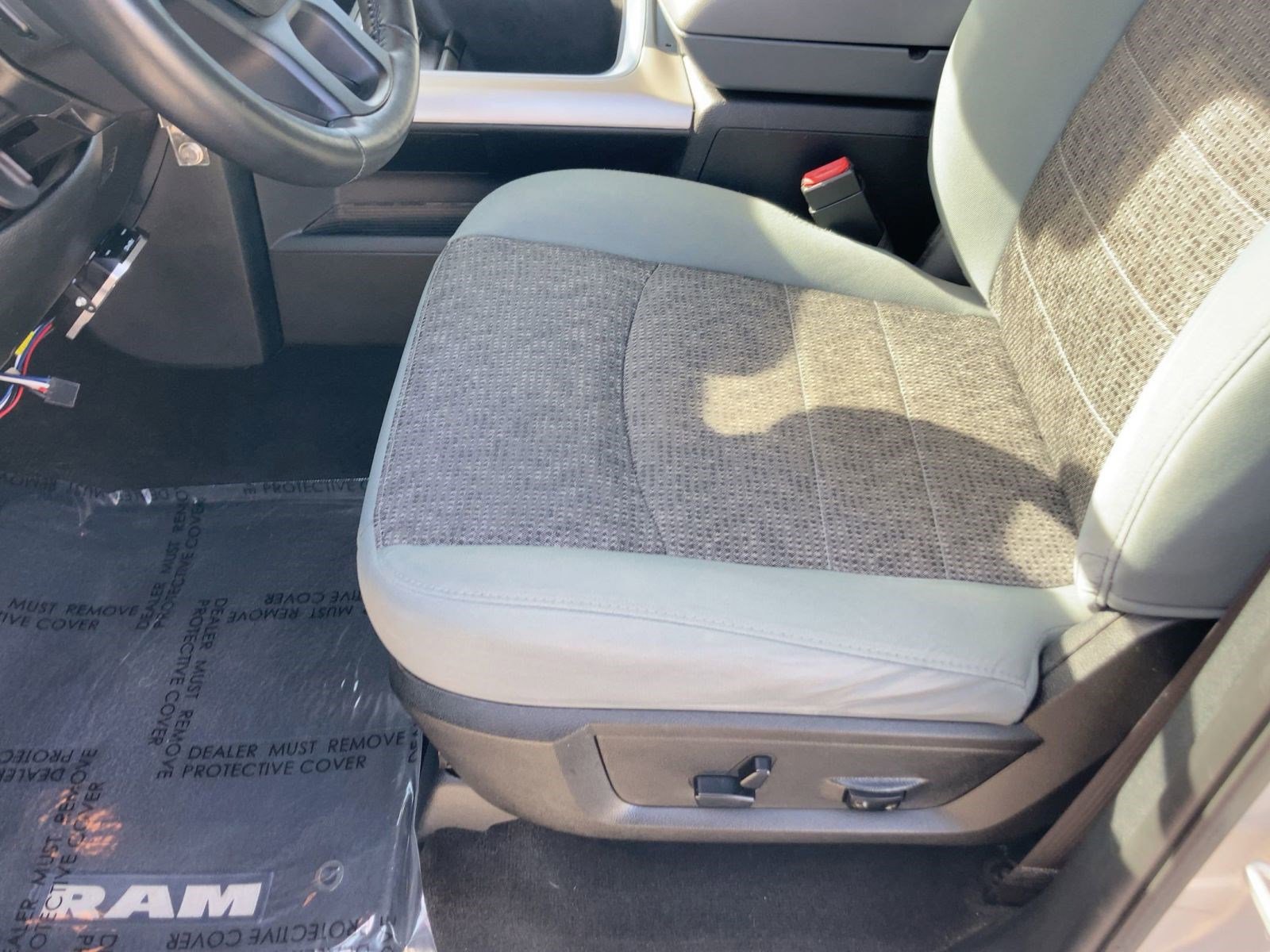 Used 2017 RAM 1500 Lone Star image 12