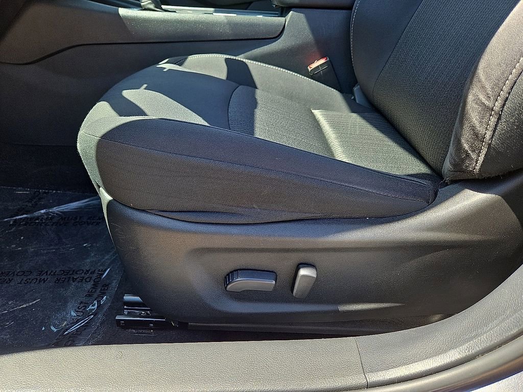 Used 2025 Nissan Altima 2.5 SV AWD/4WD image 24
