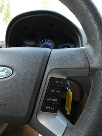 Used 2012 Ford Fusion SE FWD image 26