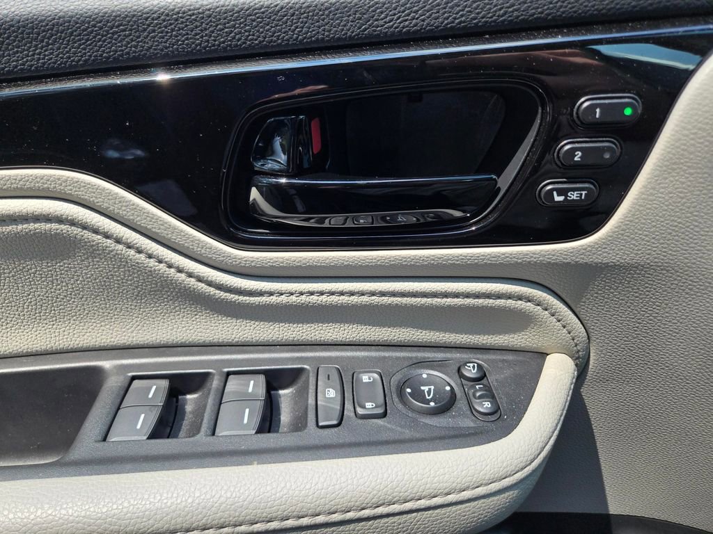 Certified 2026 Honda Odyssey Elite image 11