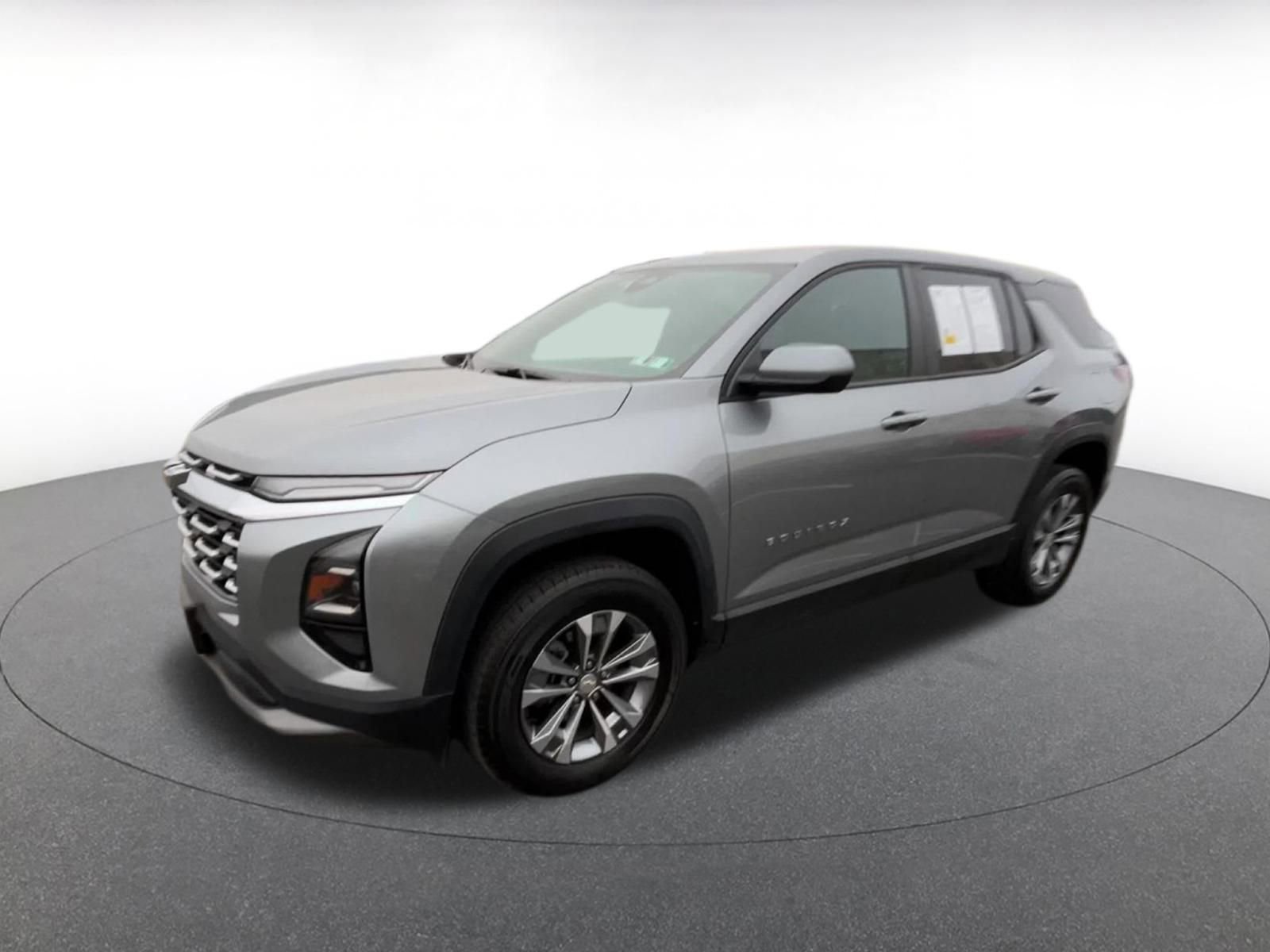 Used 2025 Chevrolet Equinox LT image 7