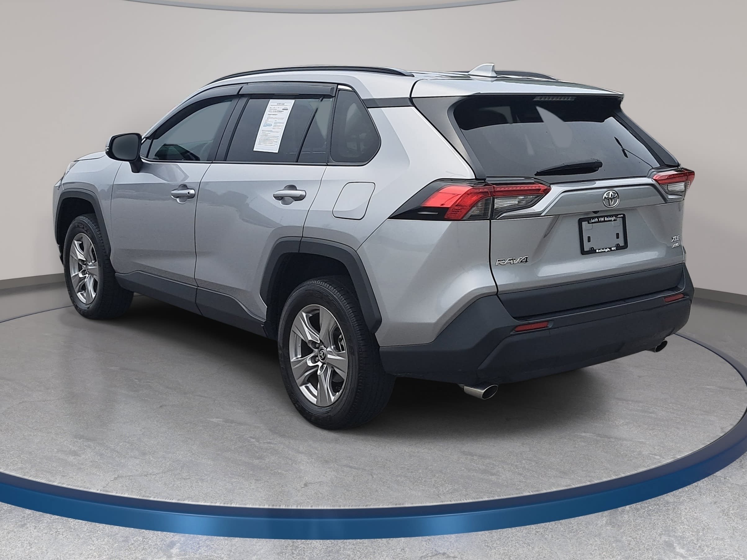 Used 2023 Toyota RAV4 XLE w/ Convenience Package AWD/4WD image 7