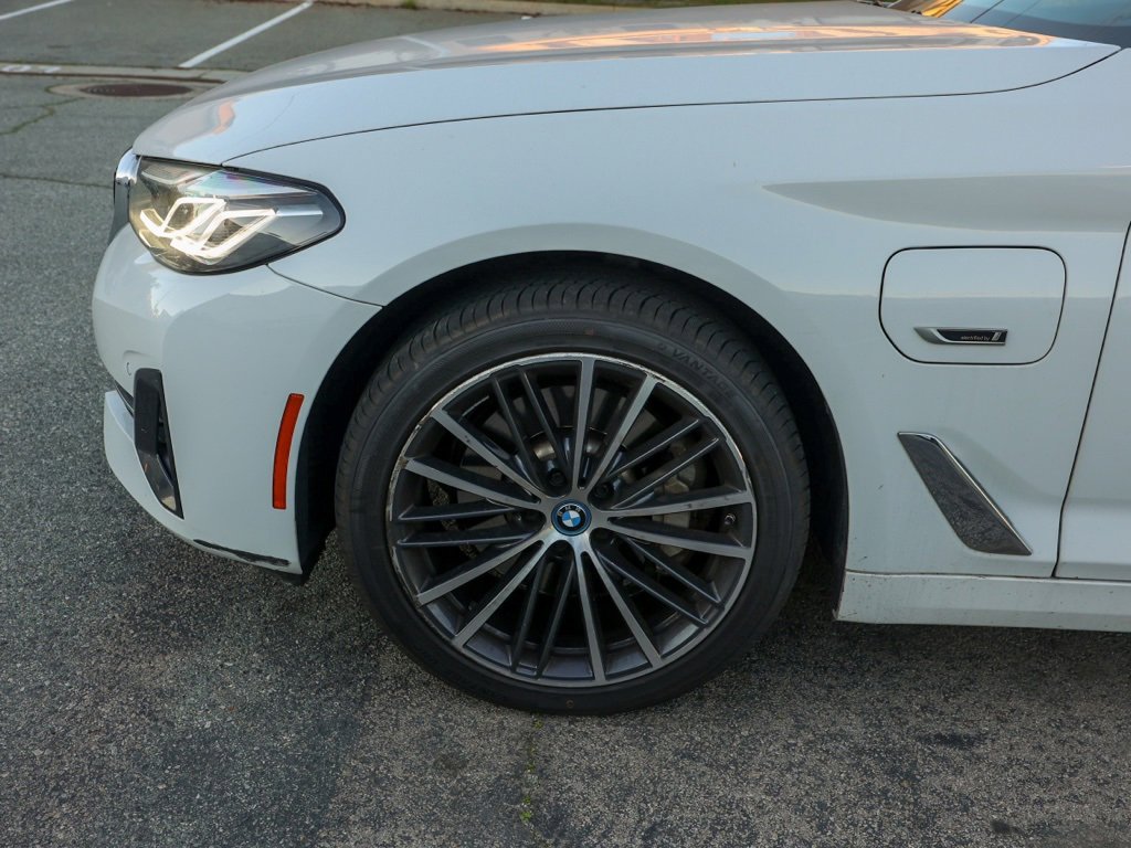 Used 2023 BMW 530e image 10