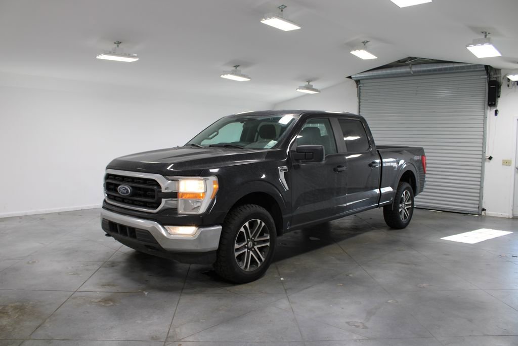 Used 2022 Ford F150 XLT w/ Trailer Tow Package image 4