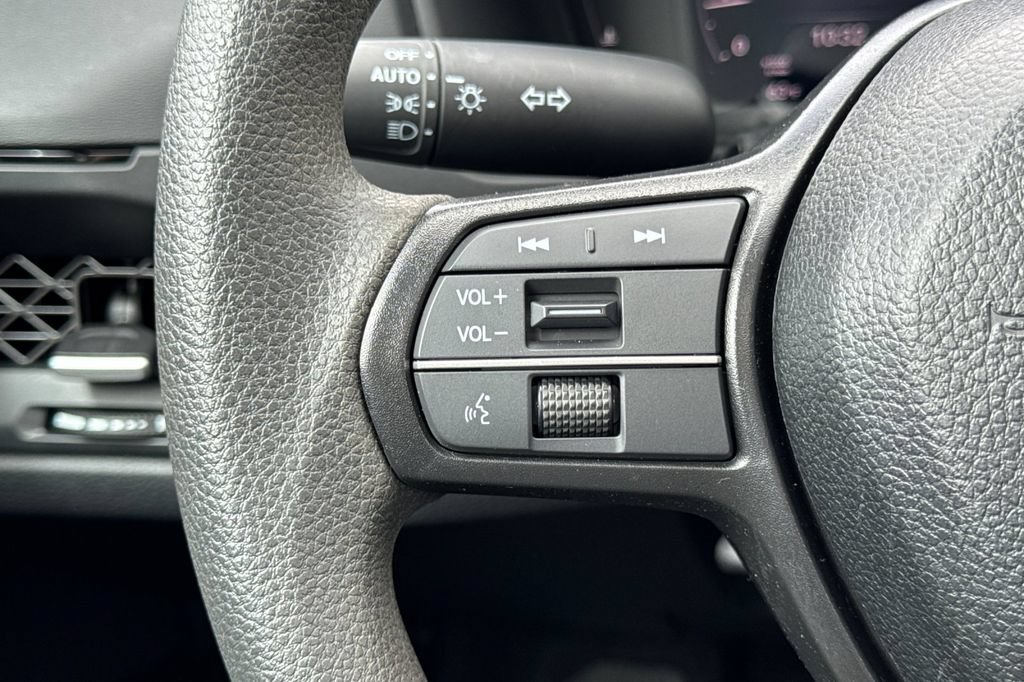 Certified 2025 Honda Accord SE image 28