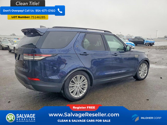 Used 2017 Land Rover Discovery SE image 4