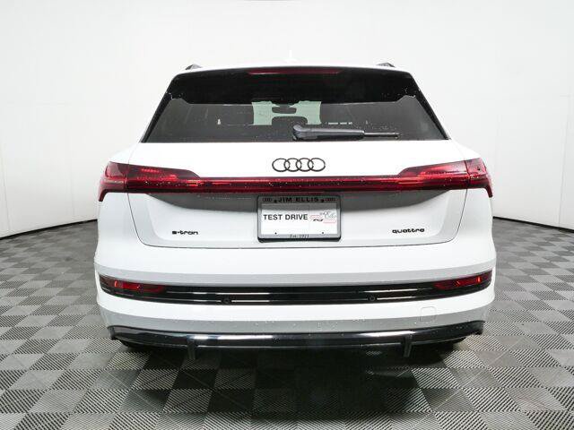 Used 2022 Audi e-tron Chronos w/ Chronos Package AWD/4WD image 36