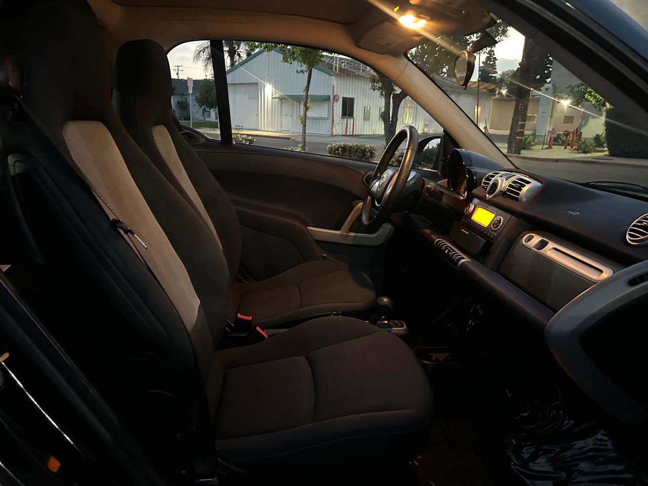 Used 2014 smart fortwo pure image 10