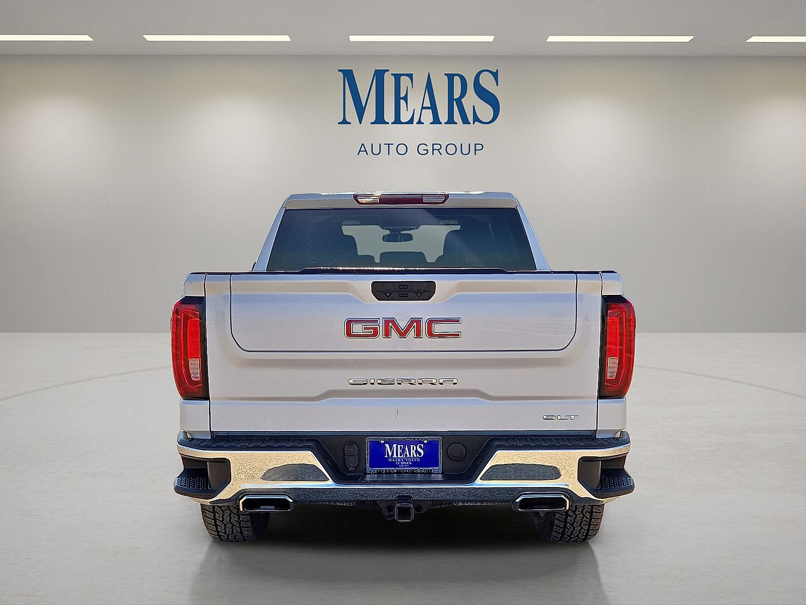 Used 2023 GMC Sierra 1500 SLT w/ SLT Premium Package AWD/4WD image 4